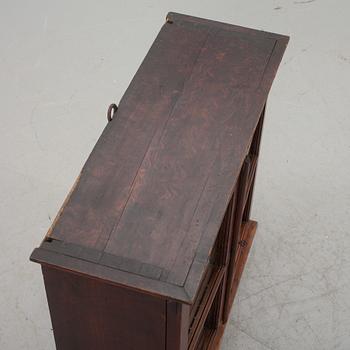 VÄGGSKÅP, 1800-tal.