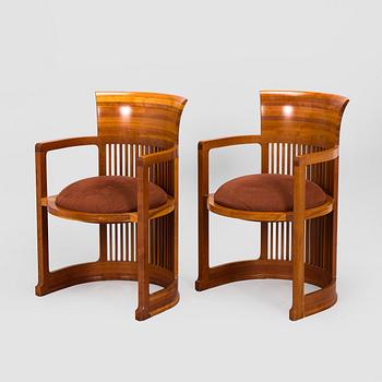 Frank Lloyd Wright, käsinojatuoleja, 4 kpl, mallinumero 606, ”Barrel”, Cassina.