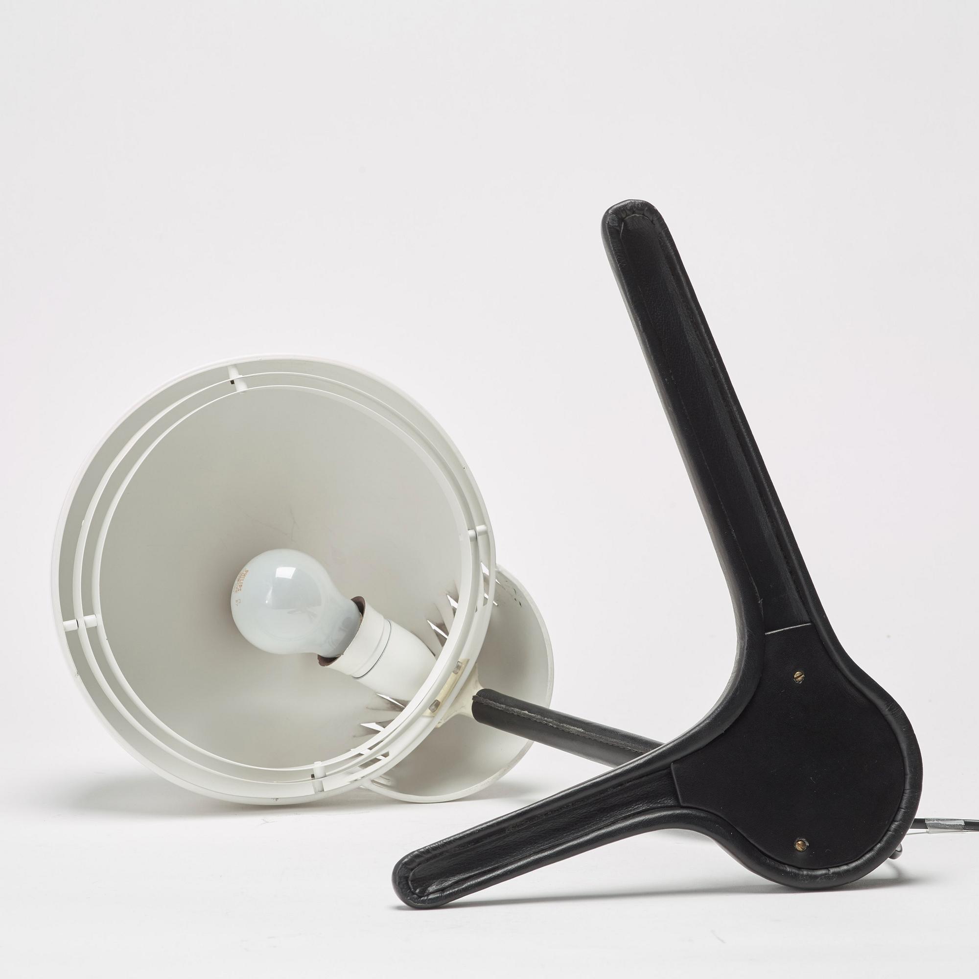 Alvar Aalto, bordslampa, Valaistustyö, Finland 1950-tal, modell A 704.