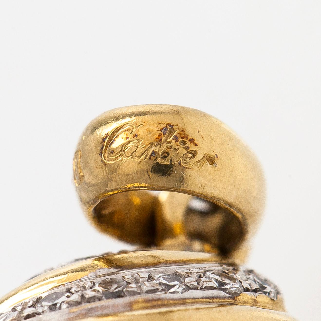 Cartier, a "Pendentif Oeuf"  diamond pendant and chain, 18K gold.