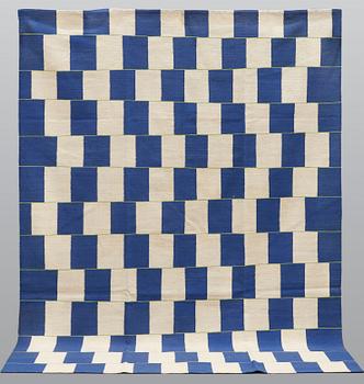 Matto, flat weave, ca 305 x 236 cm.