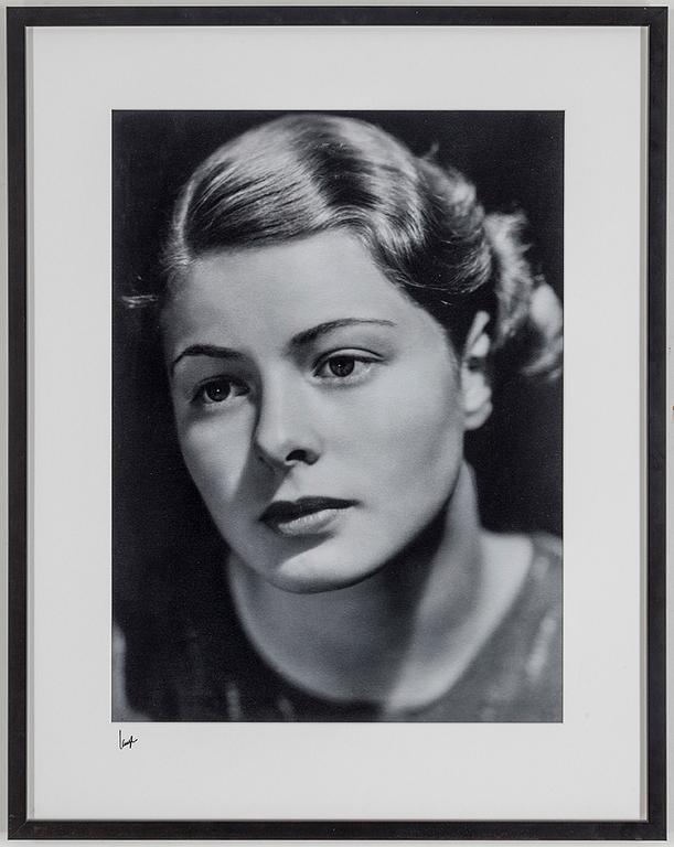 A photograph by ÅKE LANGE, depciting Ingrid Bergman, C-print, after, numbered 1/10.