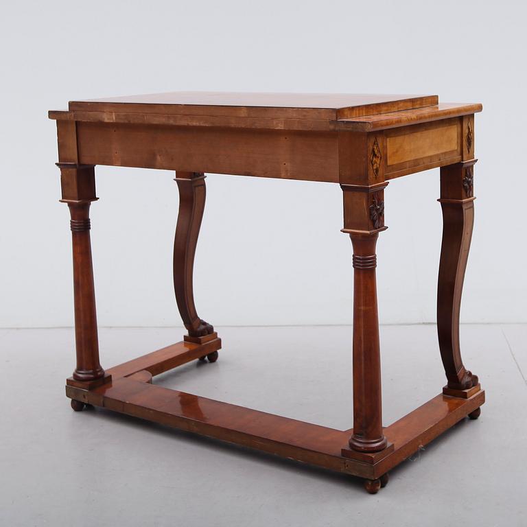 KONSOLBORD, empire, 1800-talets första hälft.