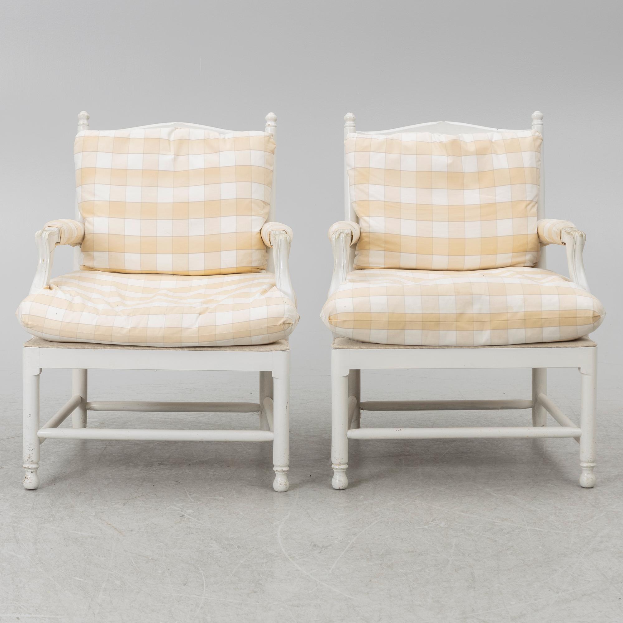 Armchairs a pair, Gustavian style, so-called Gripsholm chairs, 20th century.