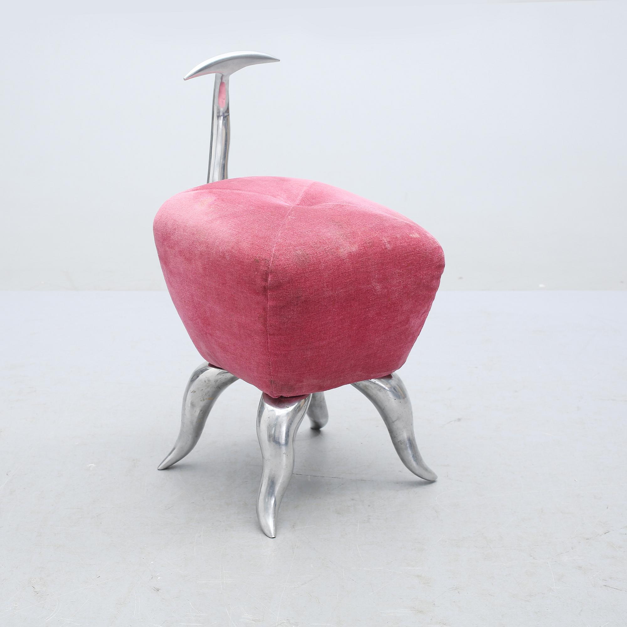 PALL, möjligen Philippe Starck, omkring år 2000.