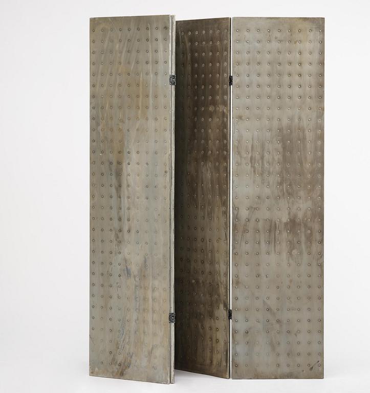 Mats Theselius, a "Rörligt objekt" room divider, Källemo, Värnamo post 1989.