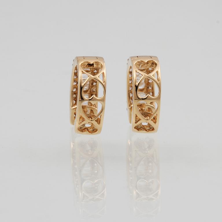 ÖRHÄNGEN, 18K guld med briljant och baguettslipade diamanter ca 0.50 ct. Vikt 2,5 gram.