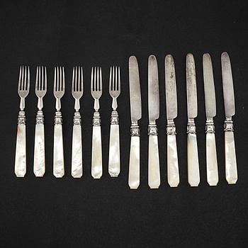 Twelve first course silver and mother of pearl cutlery by Georg Unite, Birmingham, 1840.