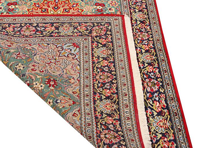 Matta. Kirman, ca 244 x 159 cm.