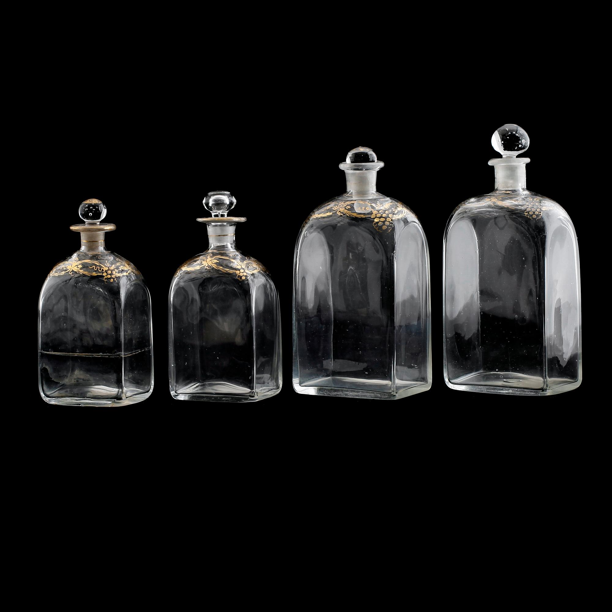 KARAFFER, 4 st, glas, 1800-tal.