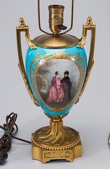 BORDSLAMPA, Louis XVI-stil. 1900-talets första hälft.