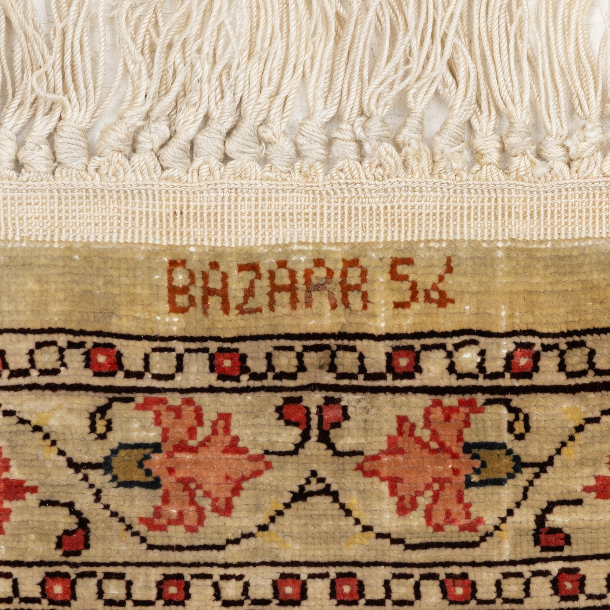 Matta, Hereke, silk, ca 148 x 105 cm.