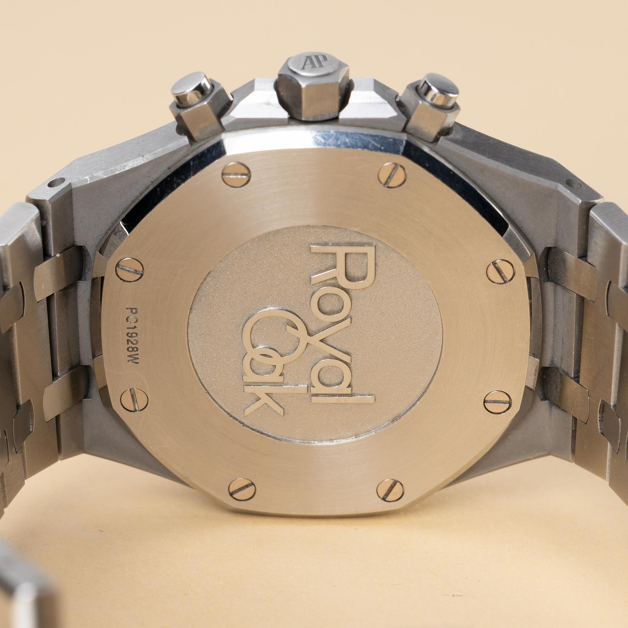 Audemars Piguet, Royal Oak Chronograph, ca 2019.
