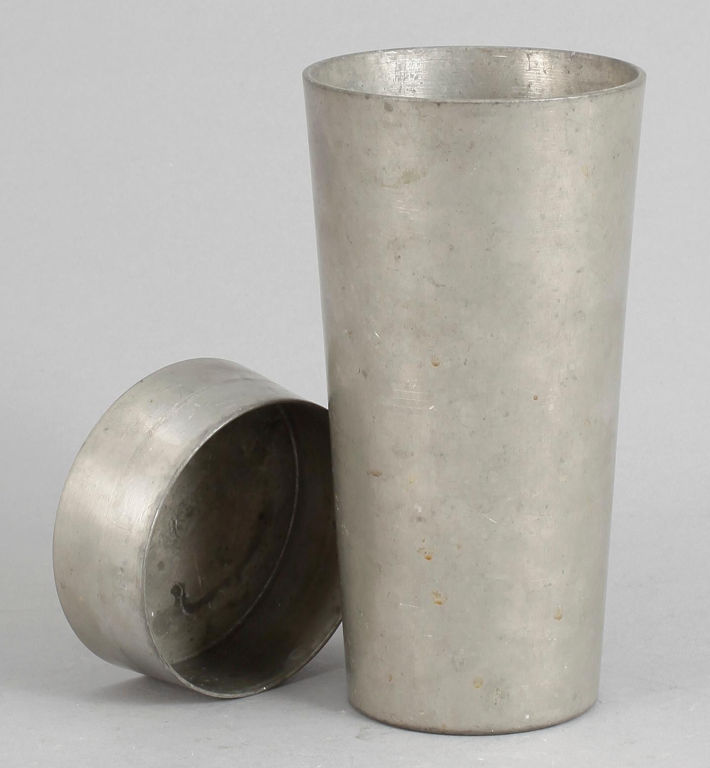 BJÖRN TRÄGÅRDH, cocktailshaker, Svenskt Tenn, Stockholm 1948.