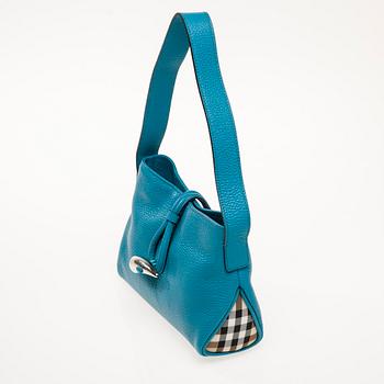 VÄSKA och SKÄRP, Burberry.