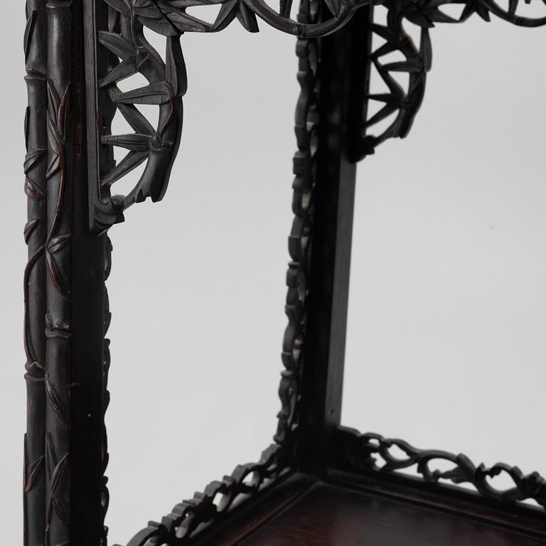 A shelf, China, 20th century.