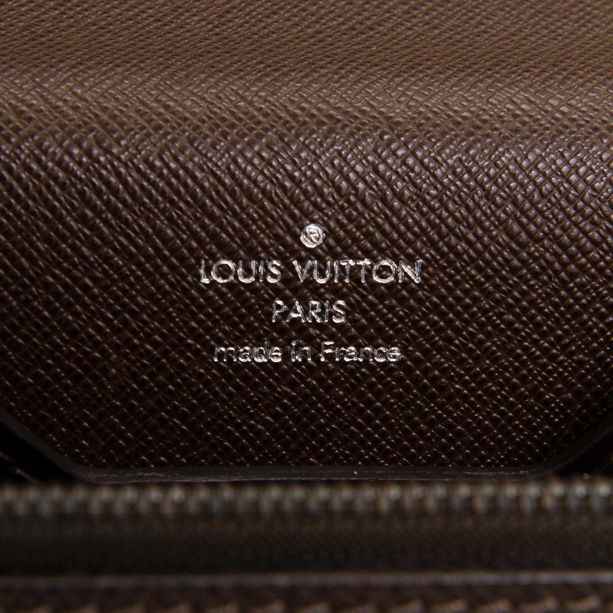 Louis Vuitton, Taiga Leather 'Neo Robusto' Briefcase.