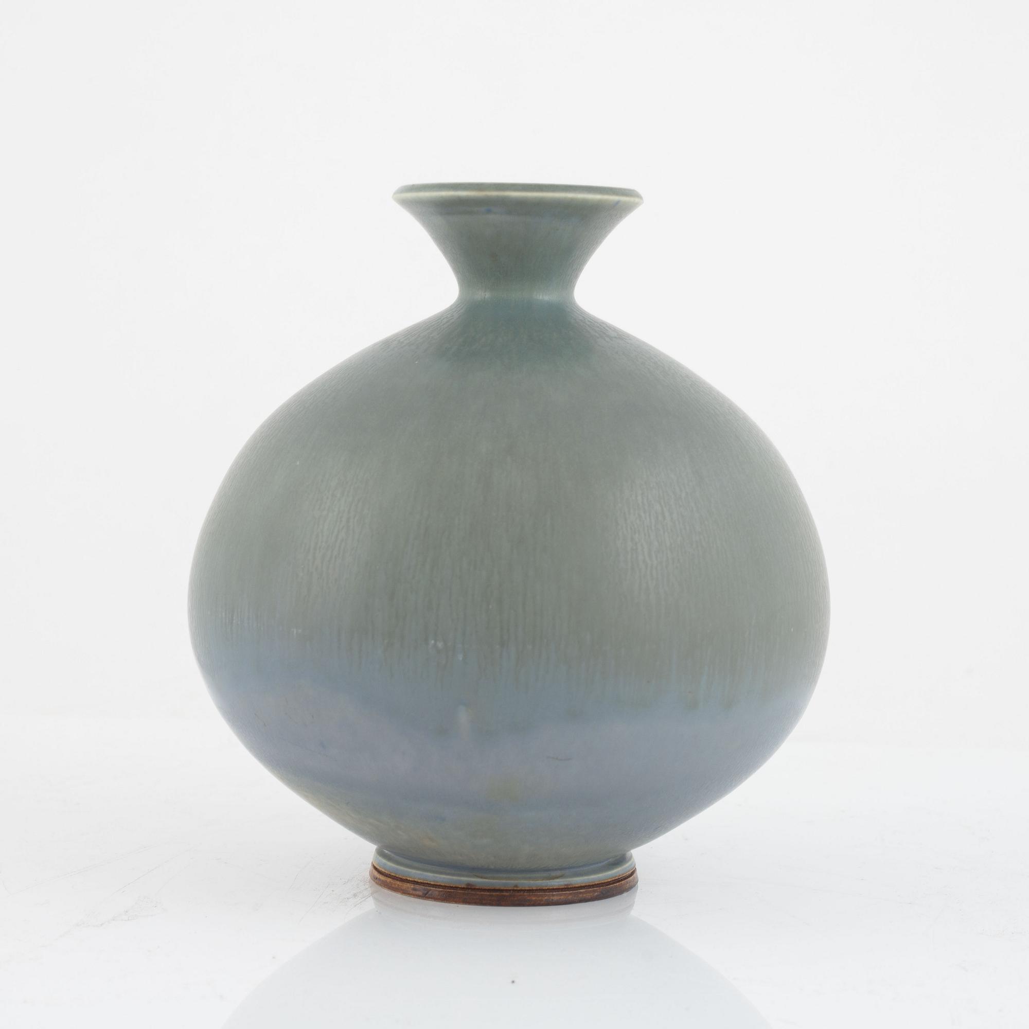 Berndt Friberg, a stoneware vase, Gustavsberg Studio, Sweden, 1972.