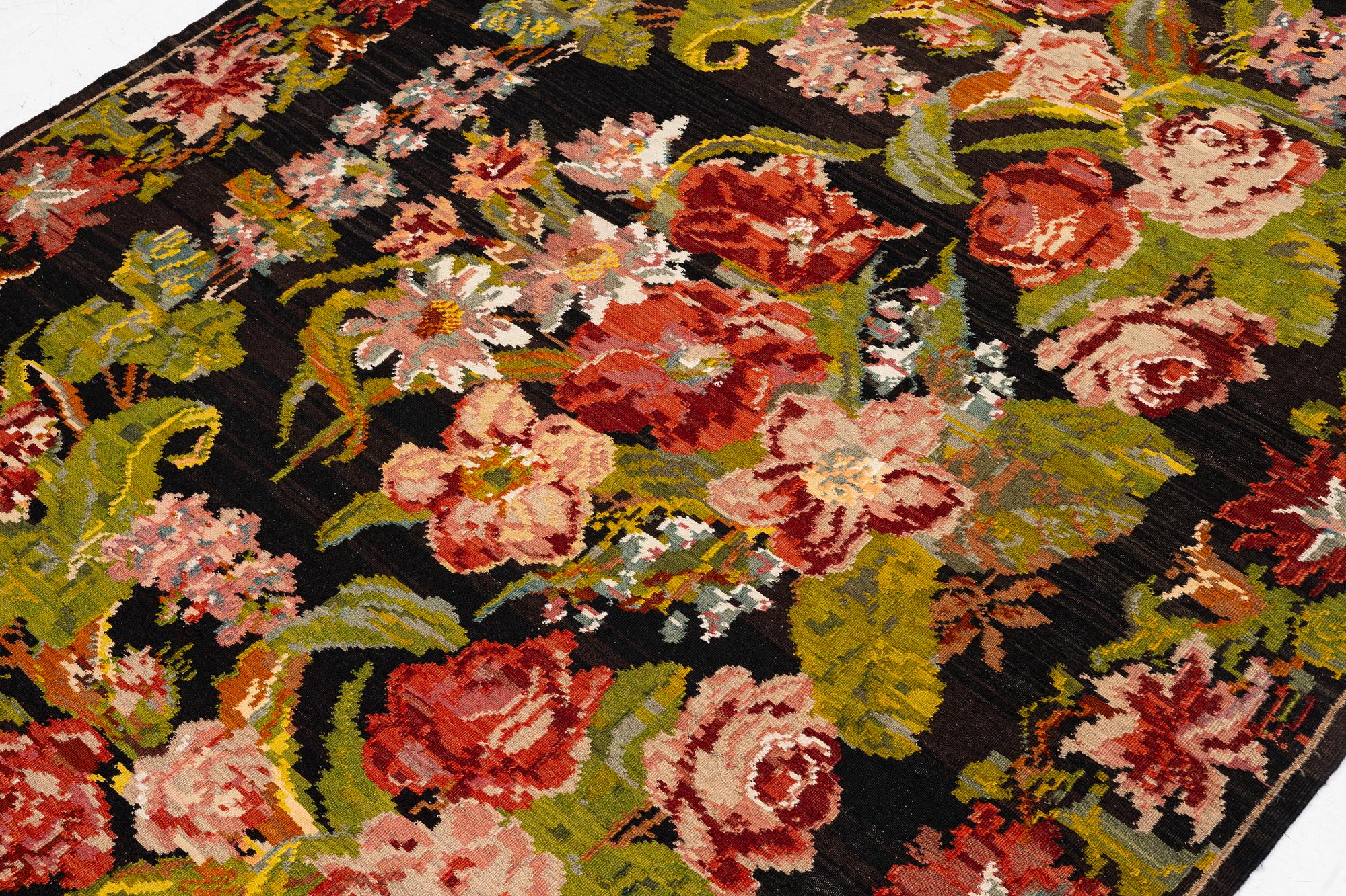 A Bessarabian Kelim carpet, c. 315 x 205 cm.