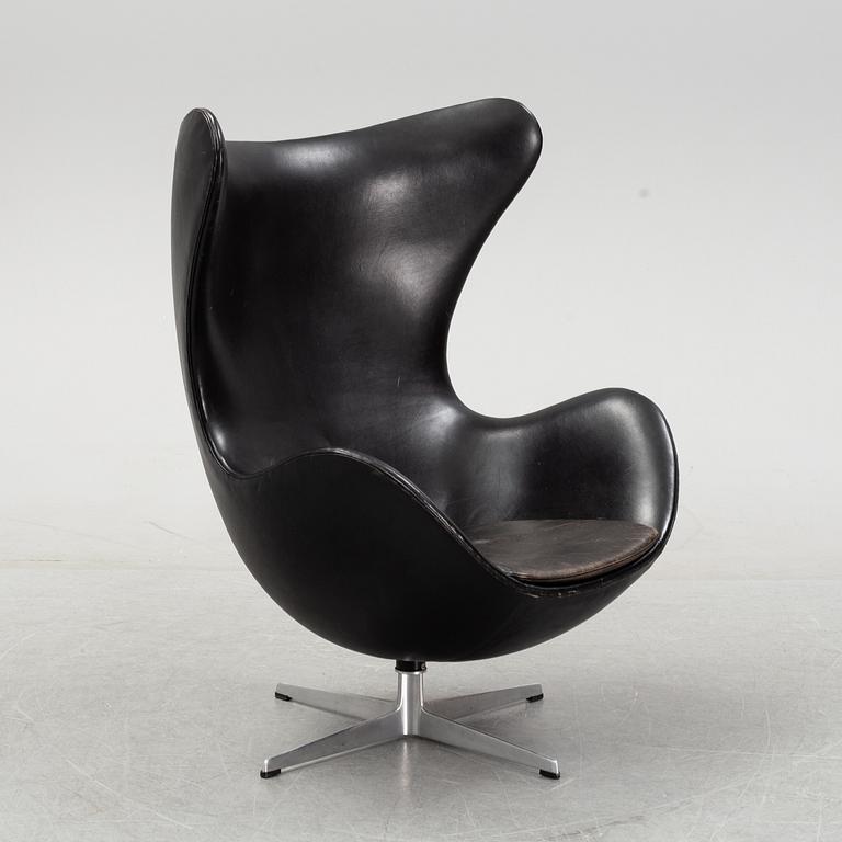 Arne Jacobsen, a 'The egg' easy chair, Fritz Hansen, 1960s.
