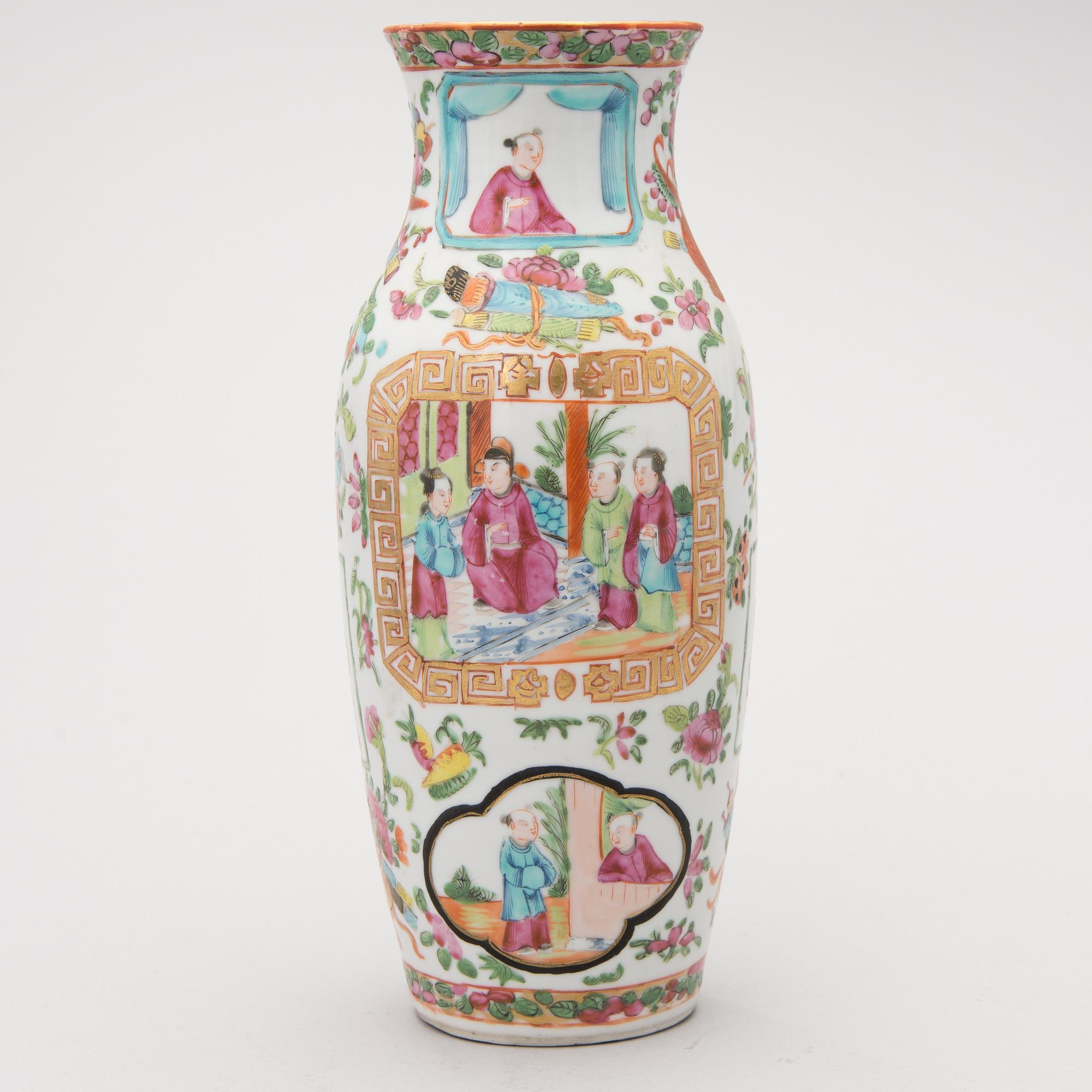 A late 19th Century Chinese porcelain vase.