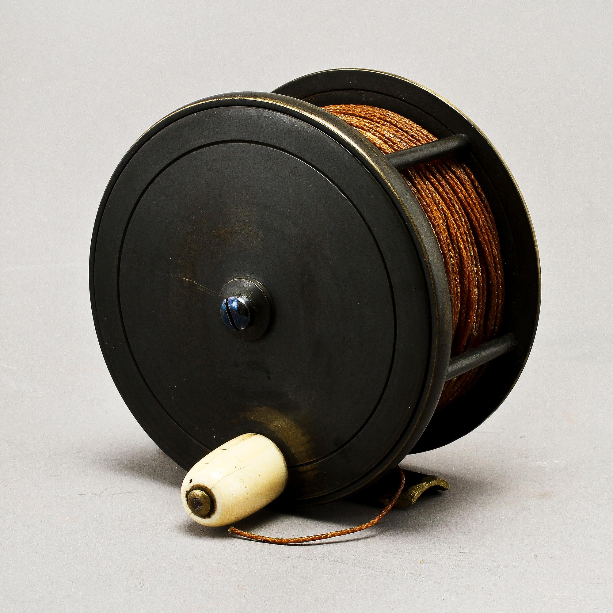 FLUGFISKERULLE, "Chas Parlour Maker, 191 Strand London", 1900-talets första kvartal.