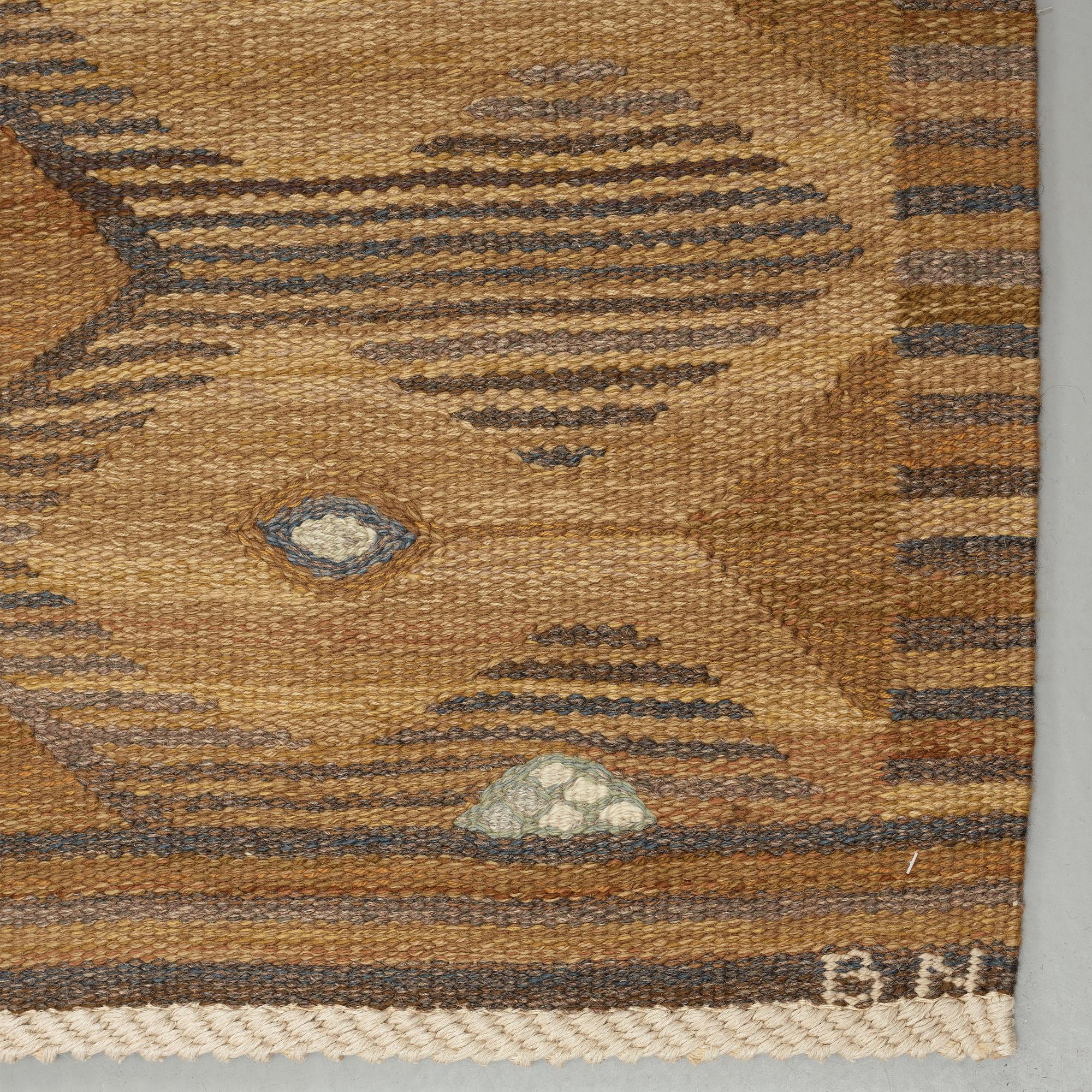 Barbro Nilsson, A CARPET, "Finspong, lättbrun" ("Kringelikroka"), flat weave, ca 315,5 x 304 cm, signed AB MMF BN.