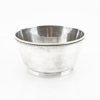 A Swedish 20th century silver bowl mark of Eric Råström, Stockholm 1973 weight 344 grams.