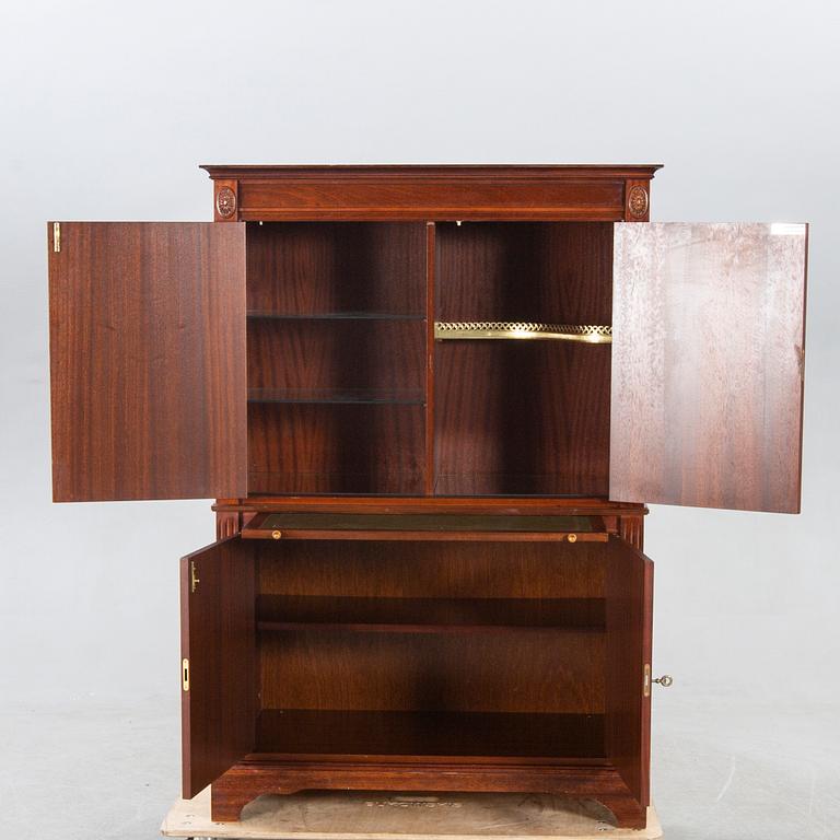 Bar cabinet / cabinet, mahogany, Aurora, second half of the 20th century.