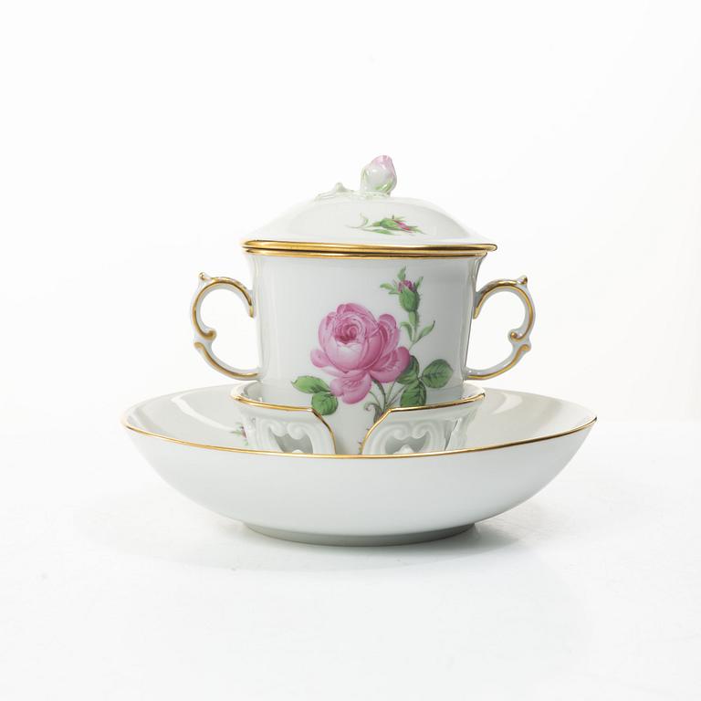 Meissen, A 55 piece "Meissen Rose" (Rote rose/Meissener rose) porcelain dinner service, 20th century.