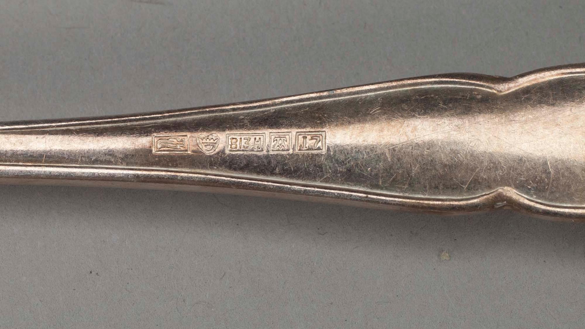 BORDSBESTICK, silver, Chippendale, 12+12+12. Auran Kultaseppä, Åbo 1961.