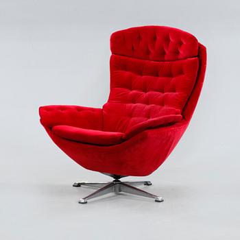 A swivel chair, made around 1970.