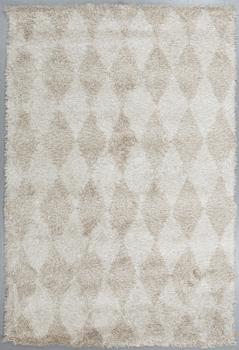 Gunilla Lagerhem Ullberg, a carpet, Fogg "Harlequin" Cream, hand tufted, ca 292-295 x 194-197 cm.