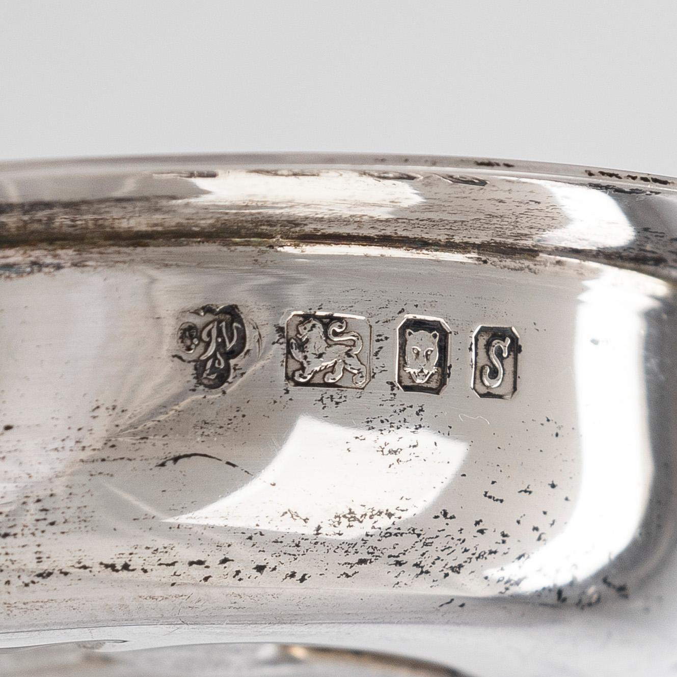 Fat, 3 st, sterling silver, England.