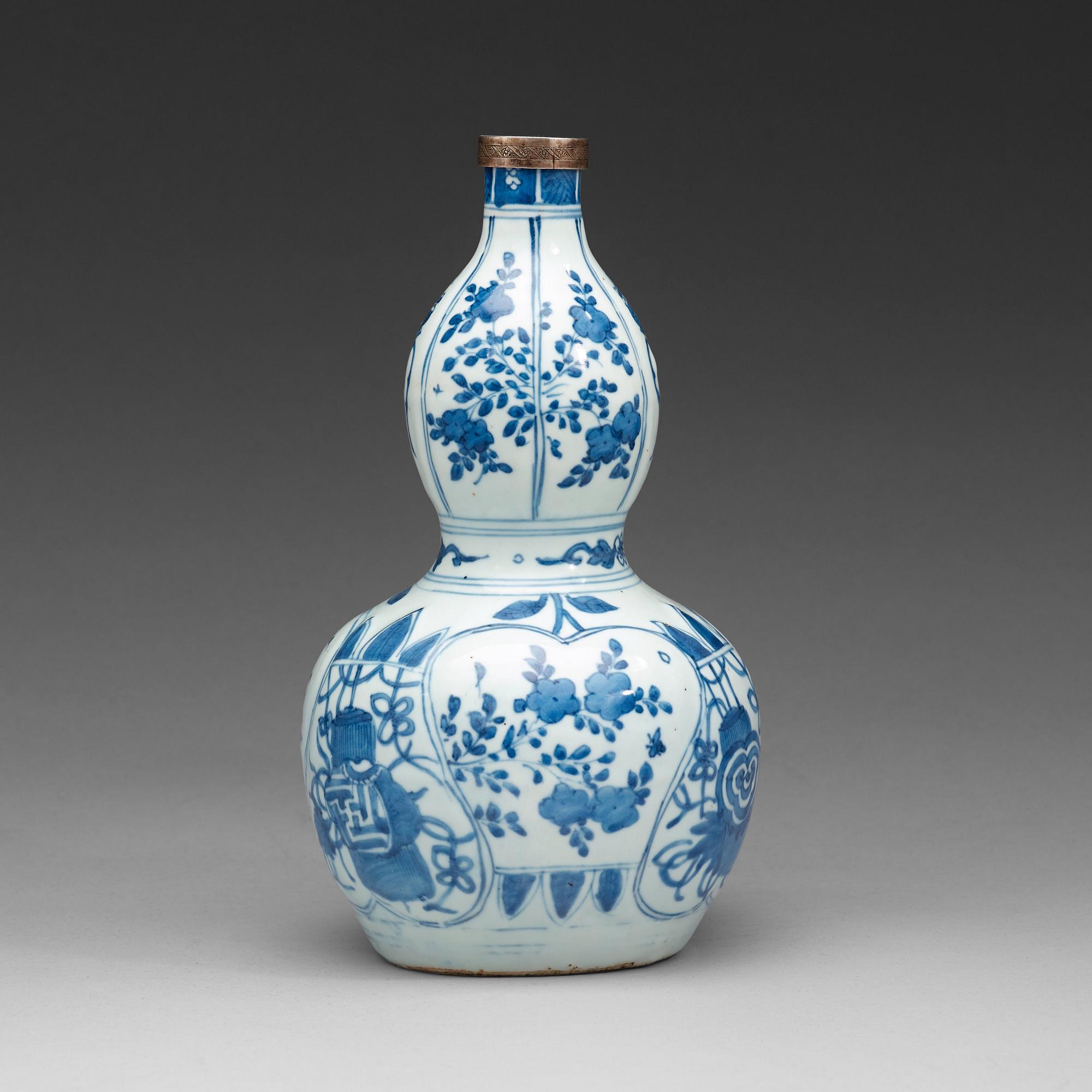 VAS, porslin. Mingdynastin, Wanli (1573-1620).