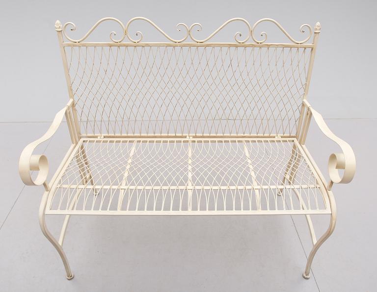 TRÄDGÅRDSSOFFA, 2000-tal.