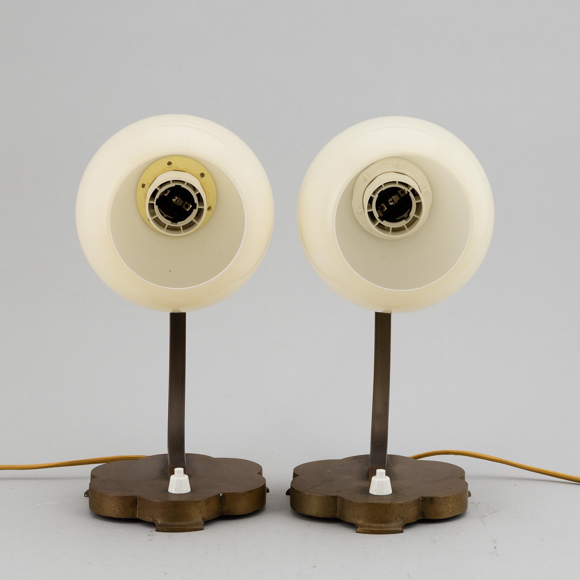 A pair off 1920-/30's table lamps,