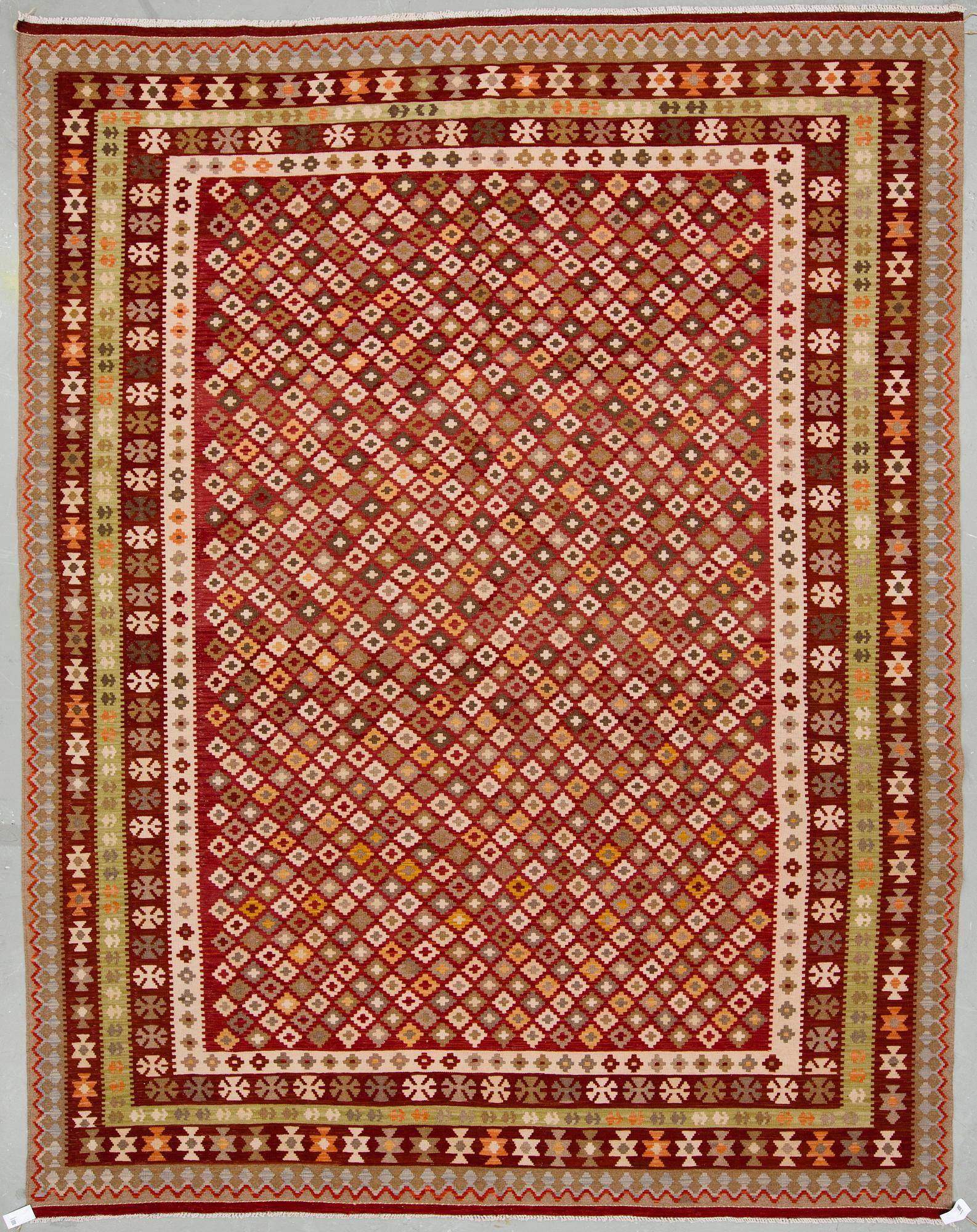 MATTA, Kelim. Ca 370x280 cm.