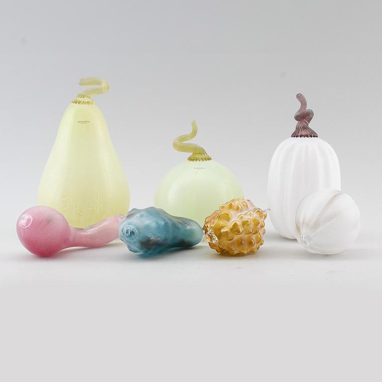 SKULPTURER, 7 st, glas, Gunnel Sahlin, Kosta Boda samt Orrefors.