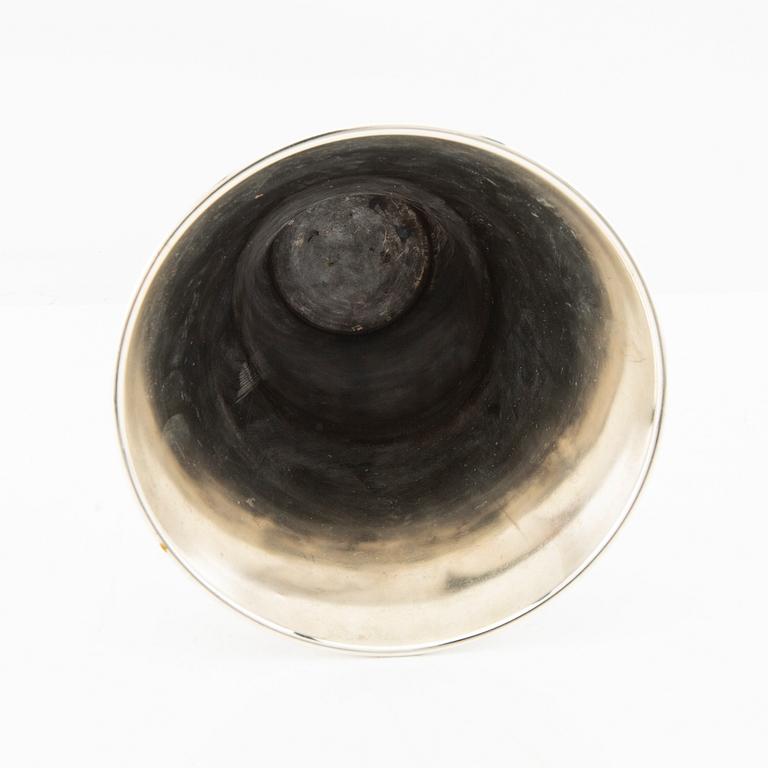 A Swedish 20th century silver vase mark of GAB Stockholm 1919, weight 585 grams.