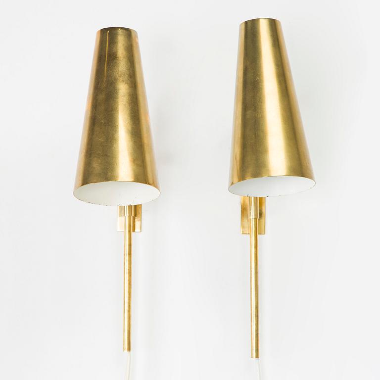 Paavo Tynell, a pair of mid-20th century '9459' wall lights for Taito.