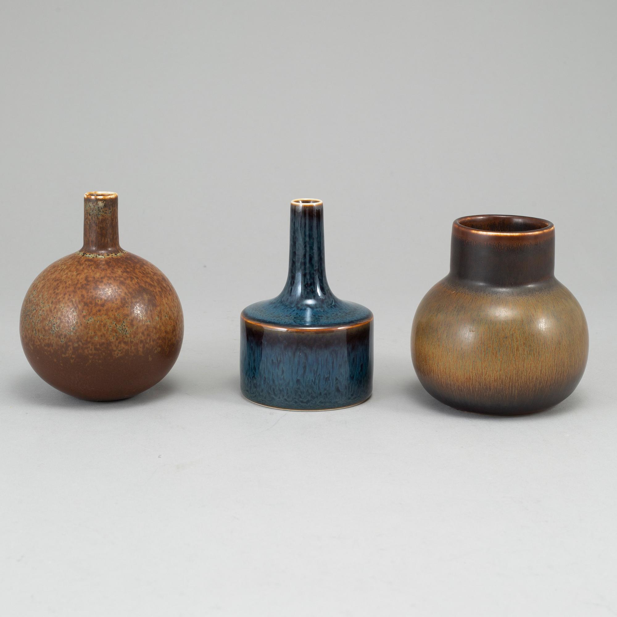 CARL-HARRY STÅLHANE, 3 stoneware vases, Rörstrand, Sweden, mid 20th.