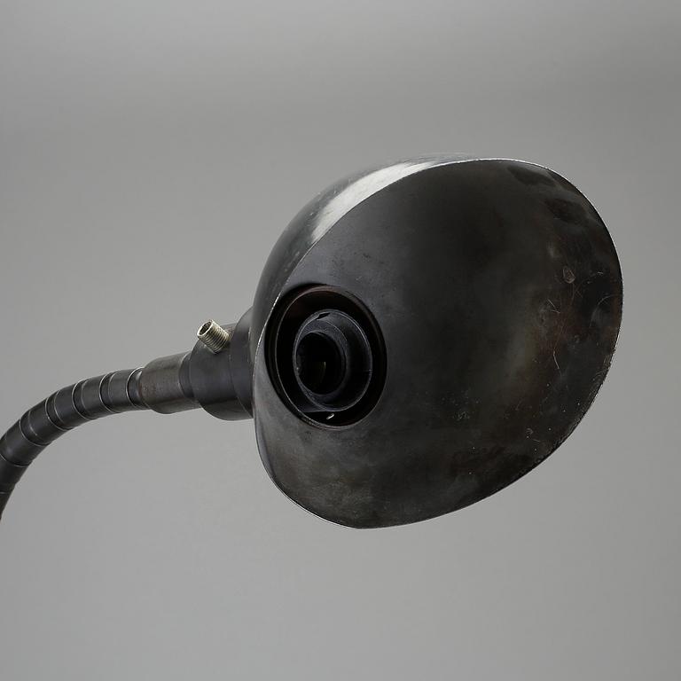 VÄGGLAMPA, Brottby, 1900-talets mitt/ andra hälft.