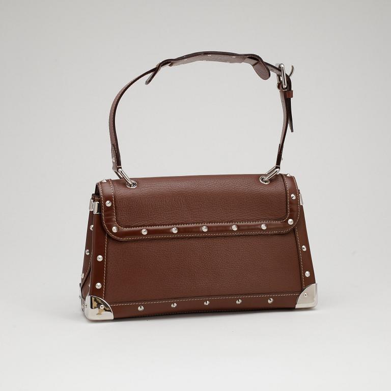 LOUIS VUITTON, a brown leather bag, "Sac rabat".