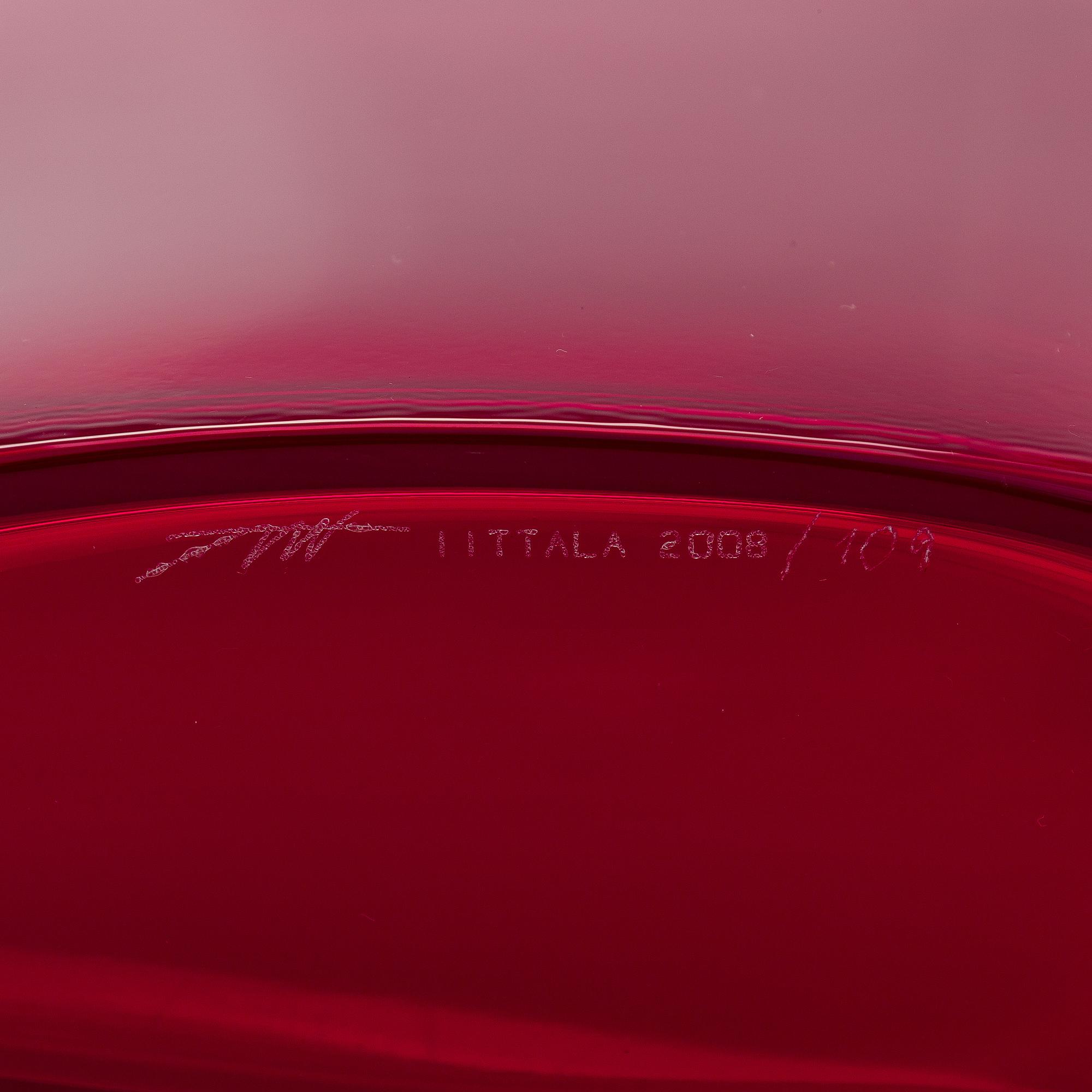 Tapio Wirkkala, maljakko, "Ovalis" signeerattu TW Iittala 2008/108.