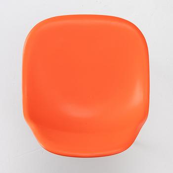 Charles & Ray Eames, Six “Plastic Chair DSW”, Vitra.