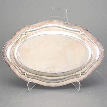BRICKA, silver, rokokostil, 1900-tal. Ca 640 gram.