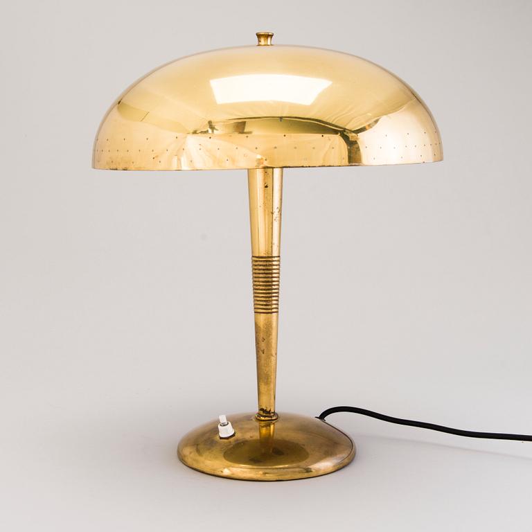 A mid-20th century table lamp for Itsu, Finland.