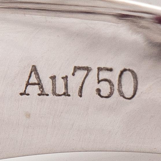 Sormus, 18K valkokultaa, timantteja n. 1,84 ct yht ja rubiini n. 3.50 ct.