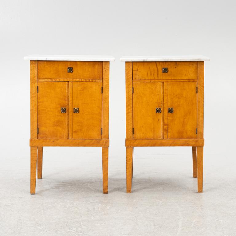 Sängbord, ett par, 1900-talets första hälft.